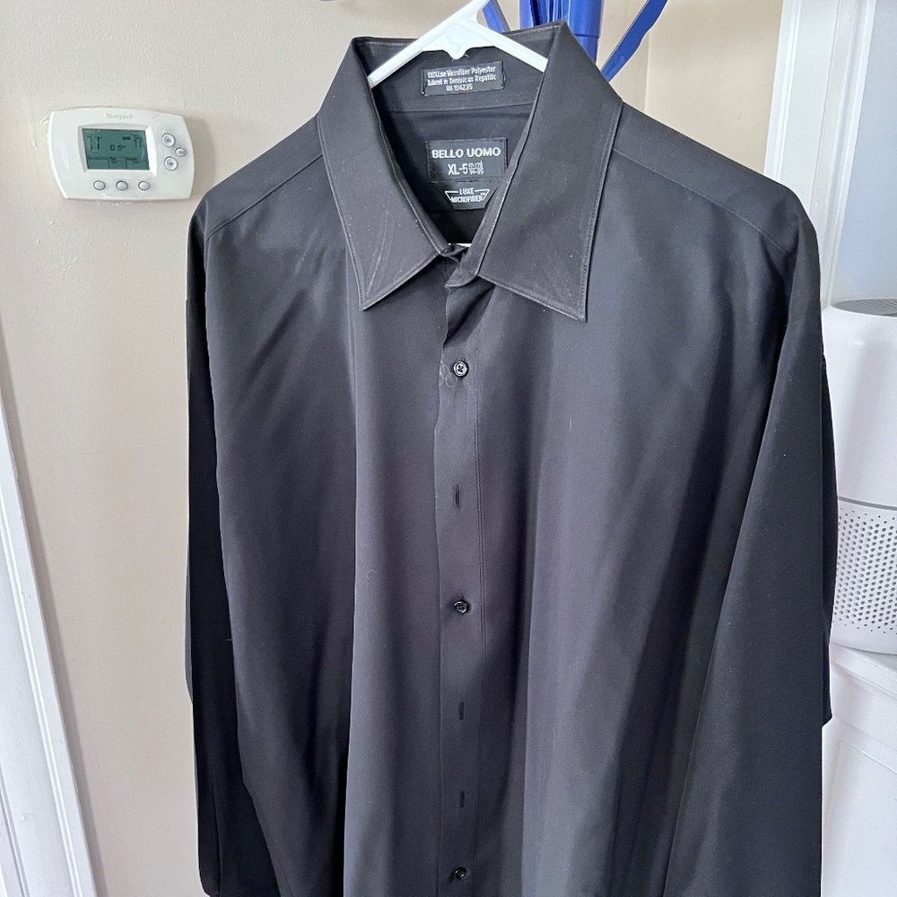 Men’s Black button down dress shirt